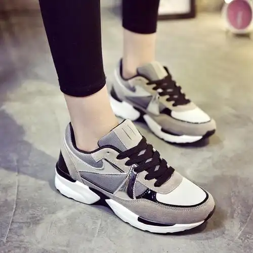 板鞋女春秋韩版系带学生运动鞋平底百搭女单鞋情侣小白鞋女休闲鞋