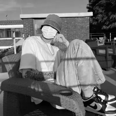 真人男头黑白高级感120张_男生头像_头像屋