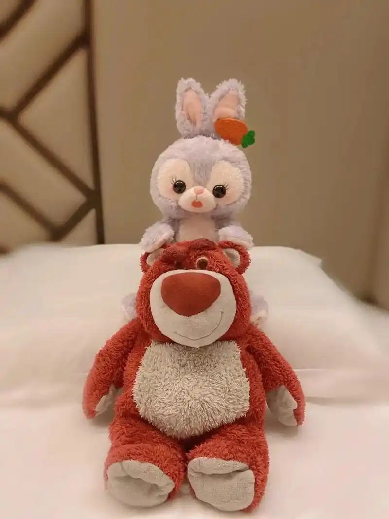 你知道草莓熊和星黛露的爱情故事吗   #love的淡紫和草莓 - 抖音