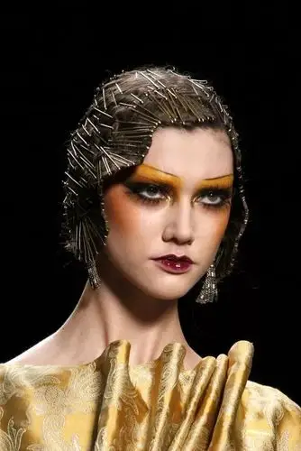 那些惊艳了我们的t台妆设计关注1567