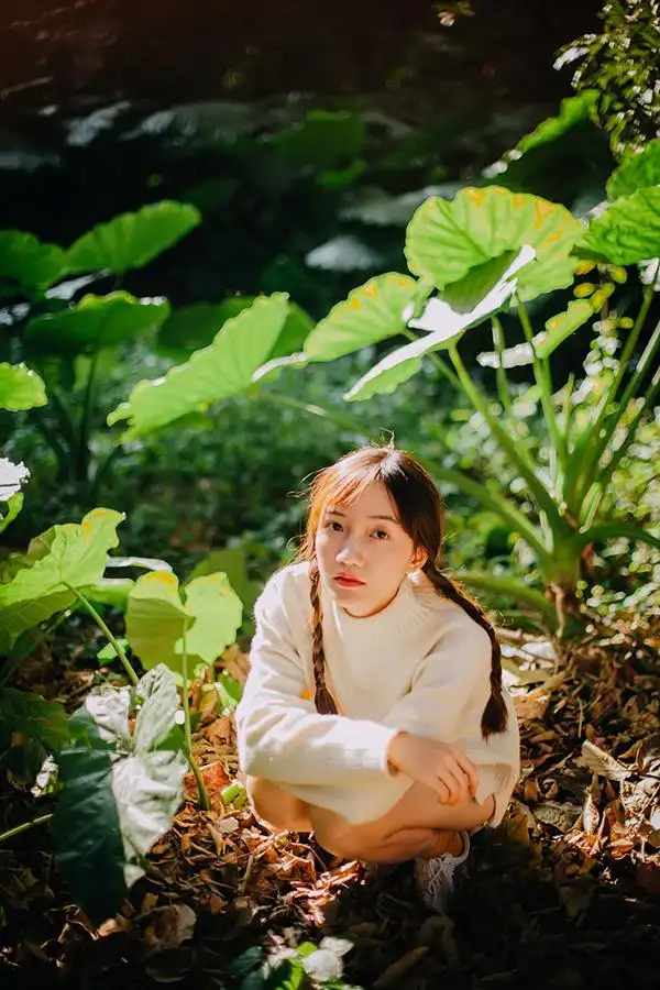 有阳光的地方就有生命的绽放小清新女生图片