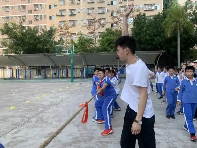 南联学校拔河比赛02力拔山兮气盖世不服放马过来试