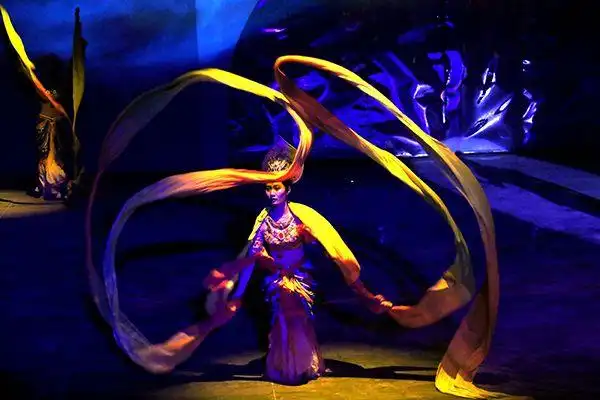 敦煌盛典迎来今年首场演出