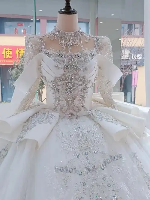 新娘高级质感重工奢华大拖尾白色小个子法式主纱高定婚纱2023新款