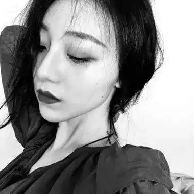 微信头像女生高冷黑白 女生头像图片大全 -【爱个性】