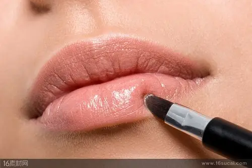 唇部化妆的美女高清图片 - 素材中国16素材网