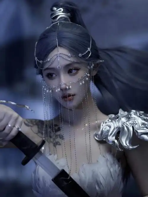 在你身后守护你90————7290摄影师:漂亮cos名场面#鬼刀少女