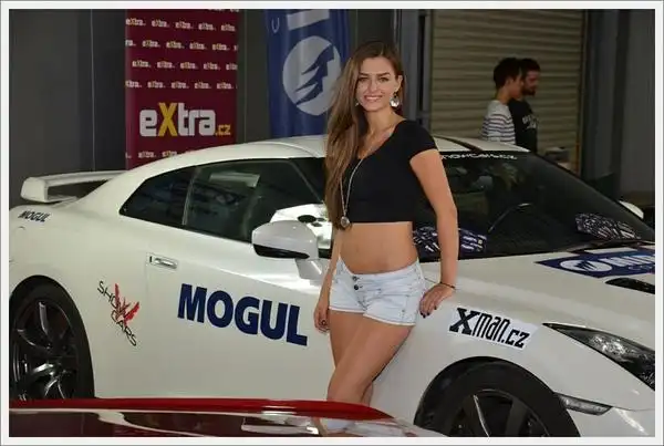 2015捷克布拉格车展美女