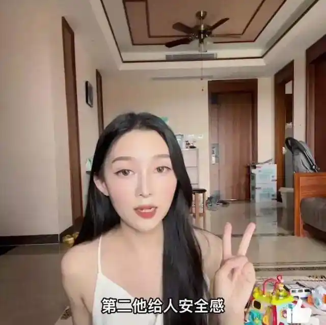 原创烧饼媳妇章雨轩回应质疑是看中了他的人品才嫁给他不是为了钱