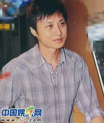 曝倪震暗度陈仓 认张茆做干妹妹短信传情(图)