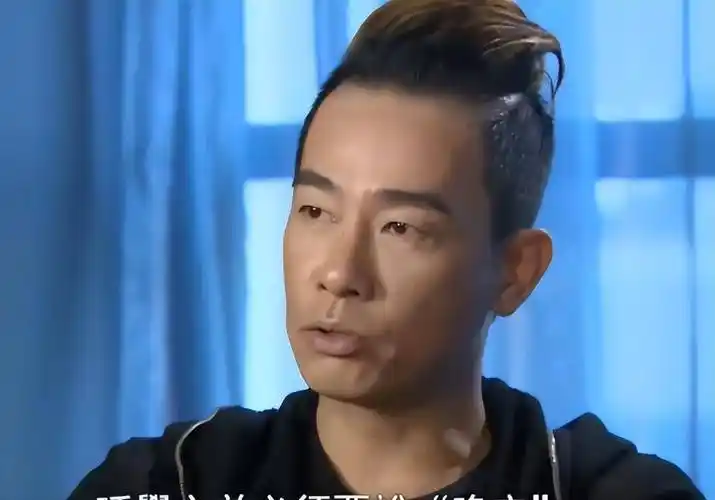 "父凭子贵"陈小春:上节目一脚踹翻儿子饭碗,却因此身价暴涨?