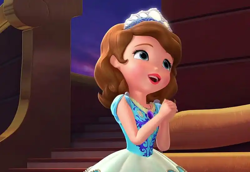 小公主苏菲亚:皇冠是公主的标配,苏菲亚的这些皇冠都好美