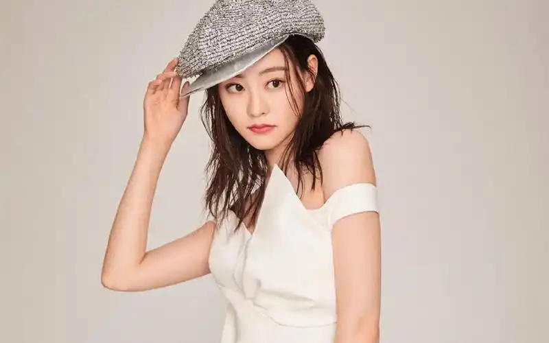 祝绪丹时尚摩登写真桌面壁纸