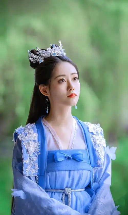 祝绪丹 | 阮阿瑜 cr:苍狗照落花