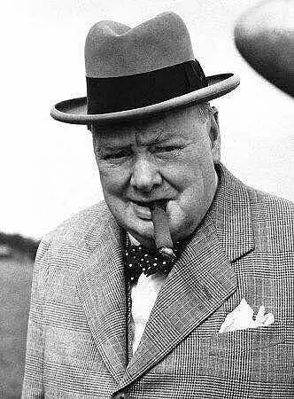 那个老是抽着雪茄的老爷爷