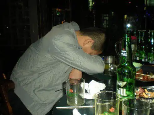 协和医院院长提醒喝酒时2种素食可多吃或会解酒养肝