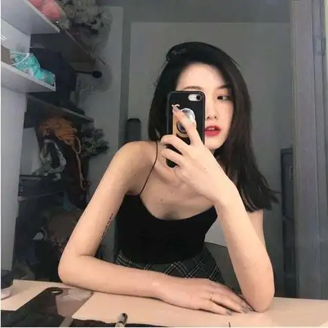 「女生头像」高冷气质系列 现实如山 而我浪漫如云