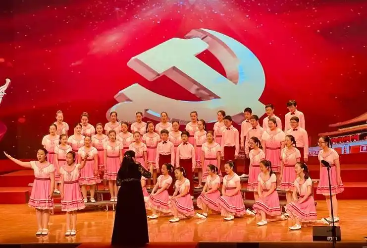 杨浦红色地标串起课外大课堂百年企业百年大学百年市政成最生动教材