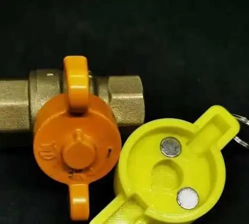 天然气总阀门锁住了 ,燃气总阀关了打不开,燃气公司打开要收钱 - 讯客