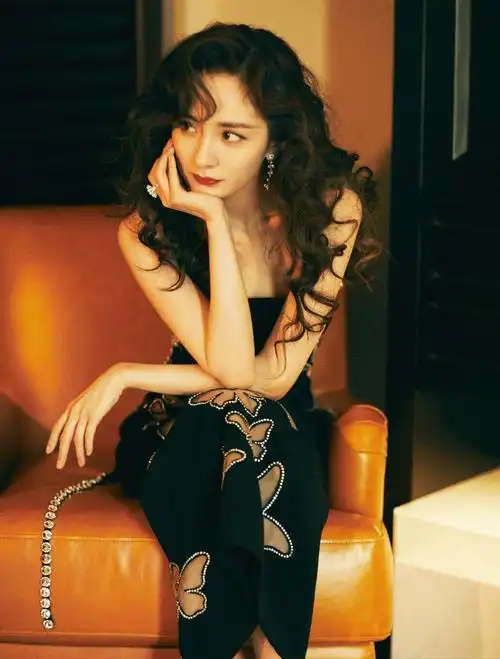 杨幂的"高冷御姐"形象立住了!