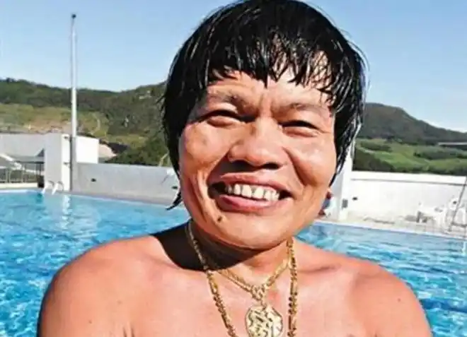 八两金叶竞生:曾被称为香港最丑男星,亲生儿子为何长相帅气?_网易订阅