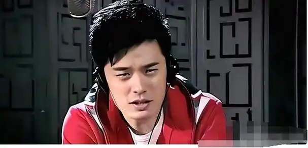 这4位因忘"拉窗帘",而口碑"下滑"的明星,哪位最令你