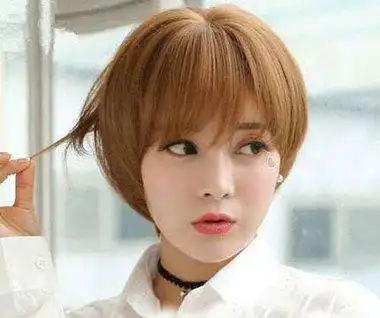 蜜糖棕色头发怎么染 蜜糖棕头发颜色配方非常的显白(2)