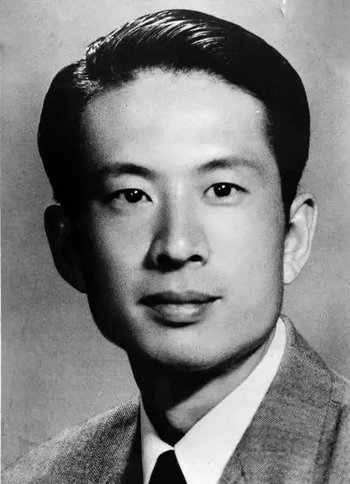 演员冯喆:与妻子有隔阂,49岁绝望自杀,妻子怀念的方式让人泪目|大明星