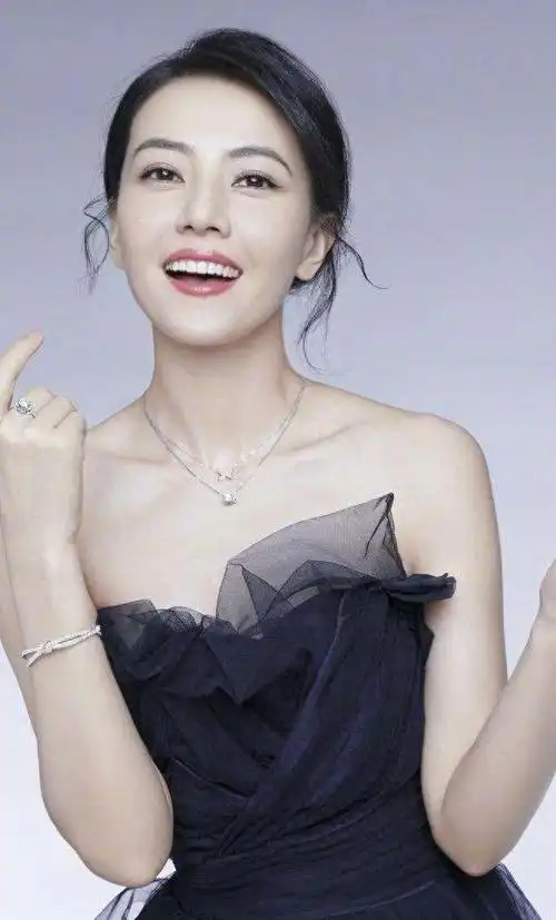 景甜|编剧|周冬雨|娱乐圈|马思纯|电影导演|传媒公司|实力派演员