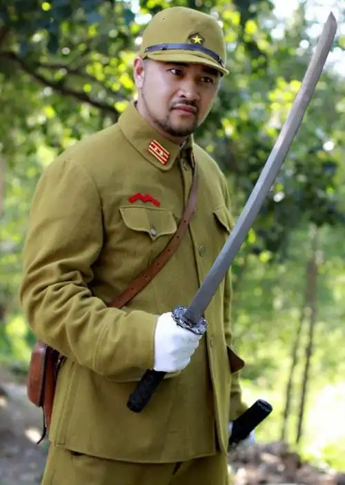 日本想花百万赎回一把军刀,被中国果断拒绝,刀上刻有醒目的9字