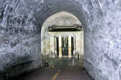 康熙皇帝的景陵为何无欲无故四度起火