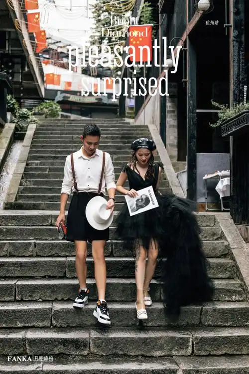 甜蜜撒满杭州街头的时尚街拍婚纱照想拍吗