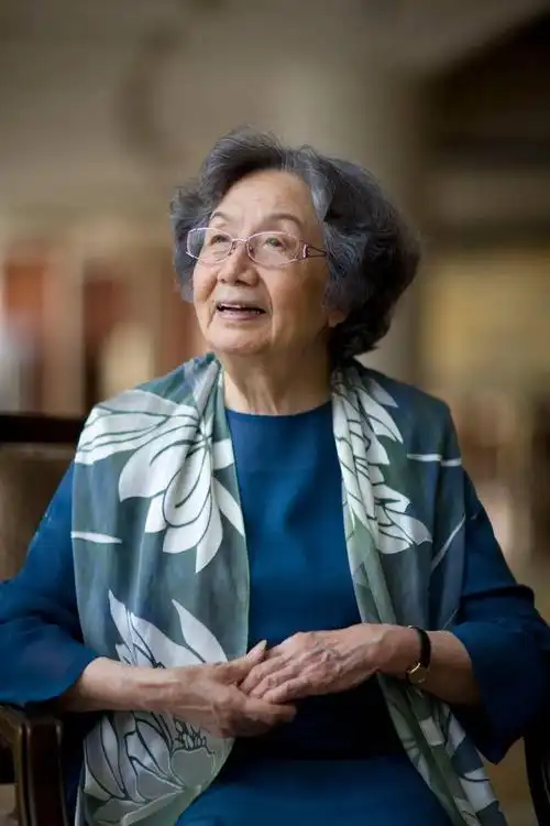 致敬诗词的女儿叶嘉莹当选感动中国2020年度人物