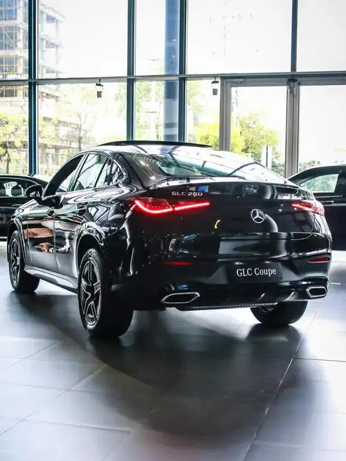 超适合女生开的轿跑suv|奔驰glc轿跑suv