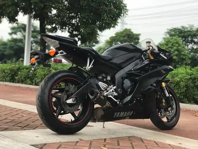 07年雅马哈r6,原版原灯改天蝎排气,肌肉感十足,成色非常新,车况精品