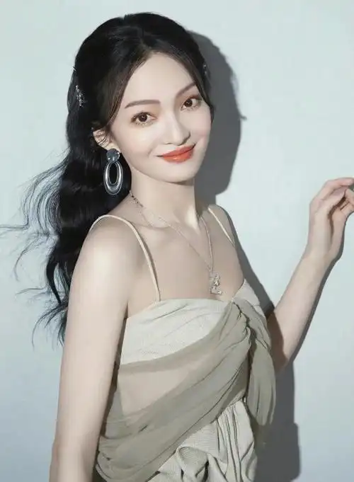 张韶涵,我超爱的女歌手!__财经头条