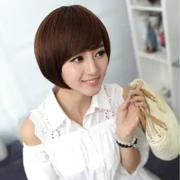 女生不等式沙宣头染棕发se棕se头发显示肌肤亮白,不对称的沙宣内扣