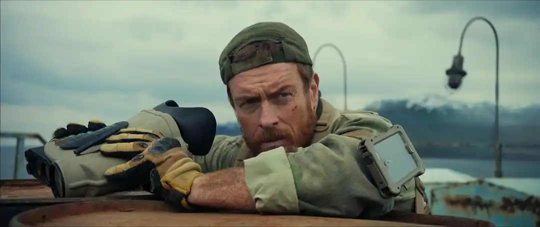 我是看武器的(冰海陷落)影评