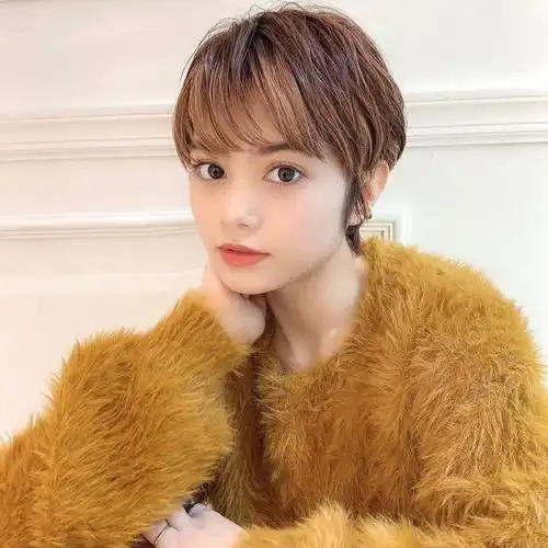 女人40岁左右,发型这样剪,利落时尚真显年轻|短发|刘海|发际线|发色