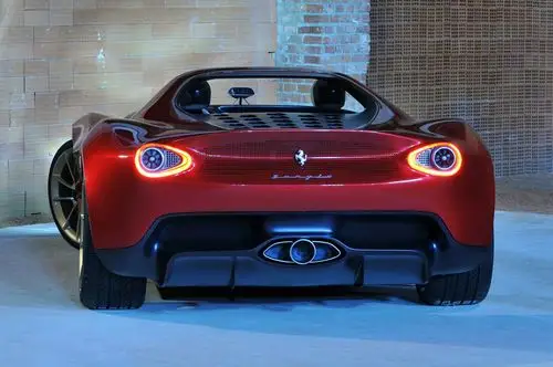 法拉利sergio,600万美元的天价跃马!