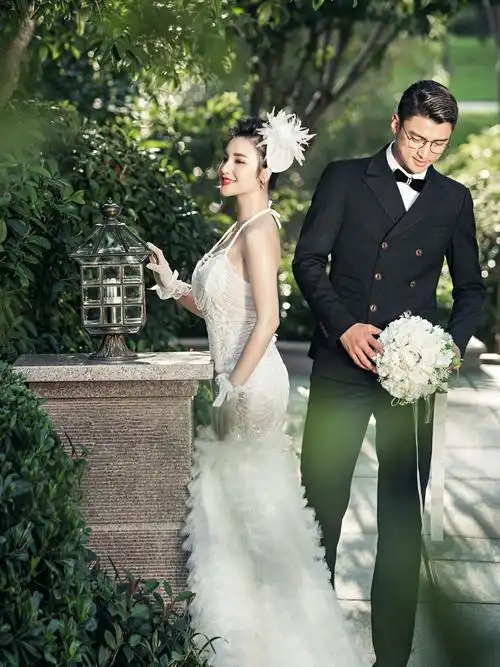 武汉缘味婚纱摄影