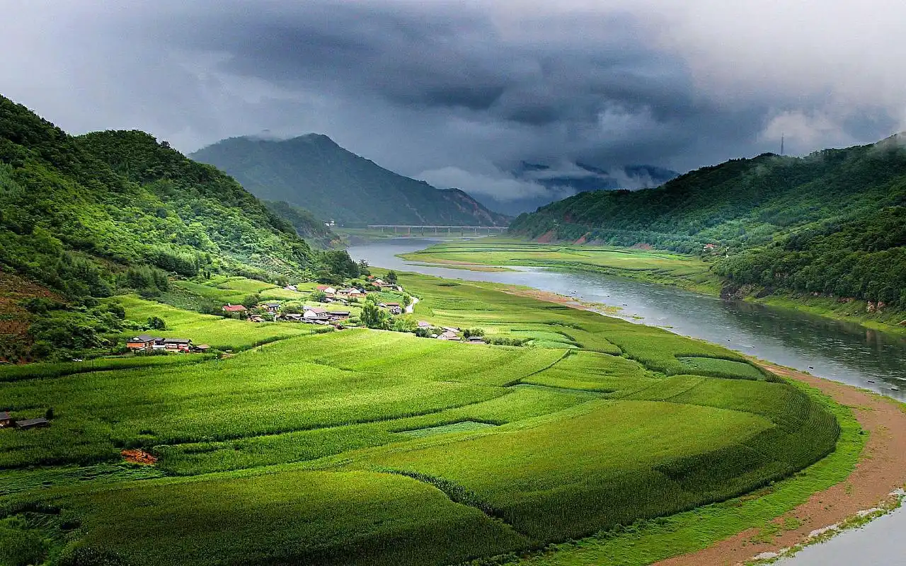 乡村高清优美自然风光图片桌面壁纸高清大图预览1920×1200_风景壁纸
