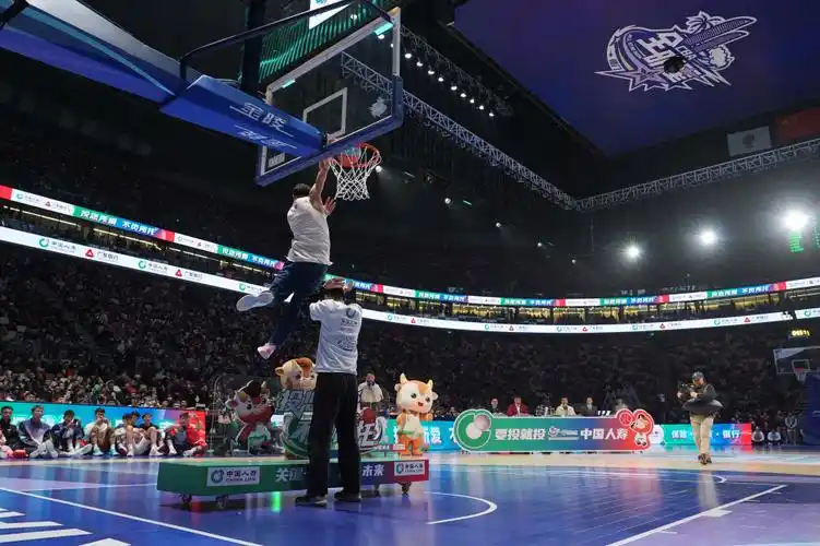 篮球cba全明星赛万磊获扣篮大赛冠军