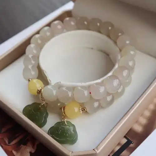 天然和田玉新疆藕粉老型珠手链搭配蜜蜡和田玉如意锁挂坠原创手串