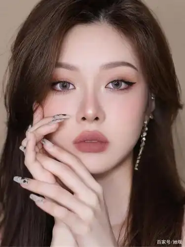 女生这么化妆,真的土!