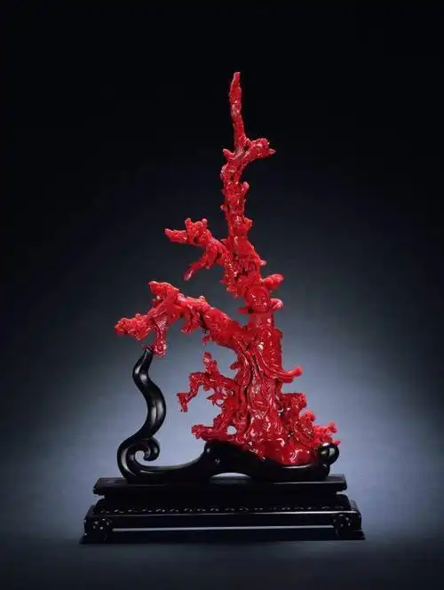 精美的珊瑚摆件