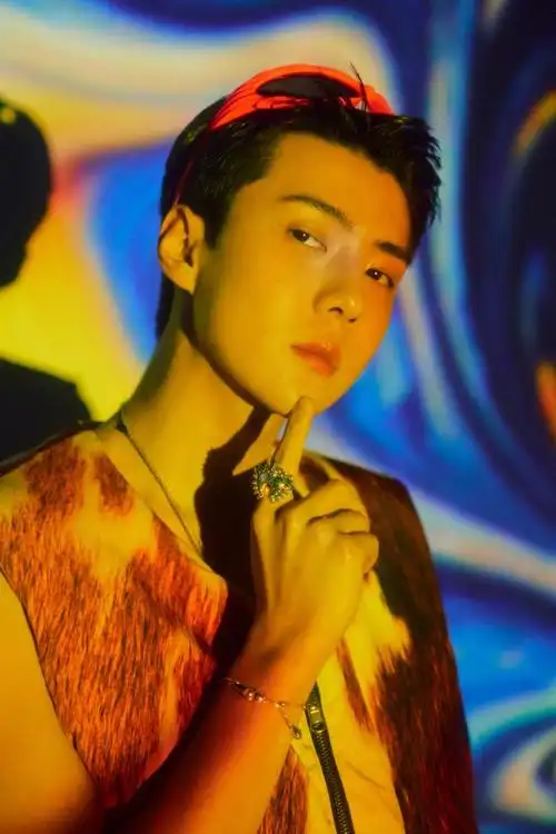 吴世勋超话230704 weareoneexo推特更新 cream soda 世勋 预告照4p