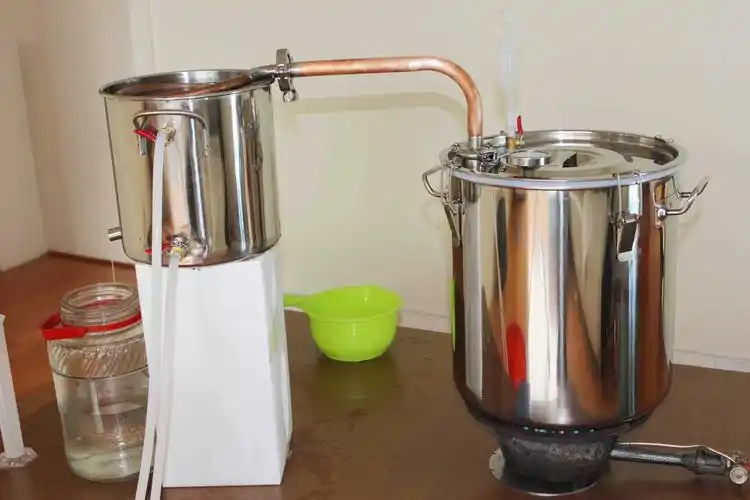 酿酒家用螺旋旋盘设备蒸馏器小型酒器蒸馏白酒滤酒器