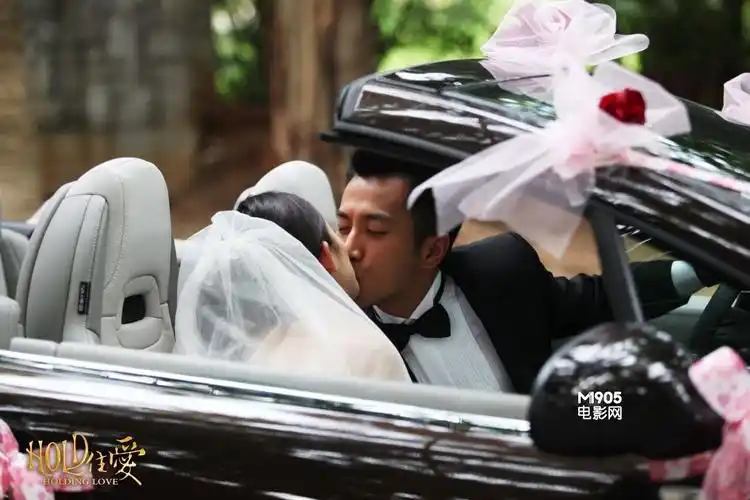 8:杨幂,刘恺威激吻 蝙蝠侠战猫女