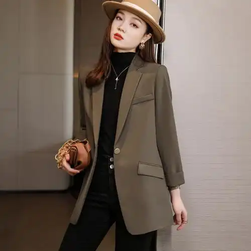 韩版西装外套女春秋新款休闲气质显瘦宽松咖啡色小西服女长袖上衣